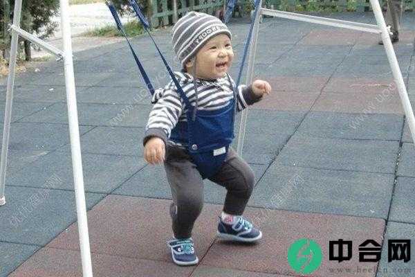 朱丹带女儿健身画面暖萌，幼儿健身要注意什么？(3)