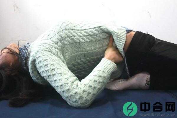 睡前做什么瑜伽动作好？这些动作等于跑步1小时？(1)