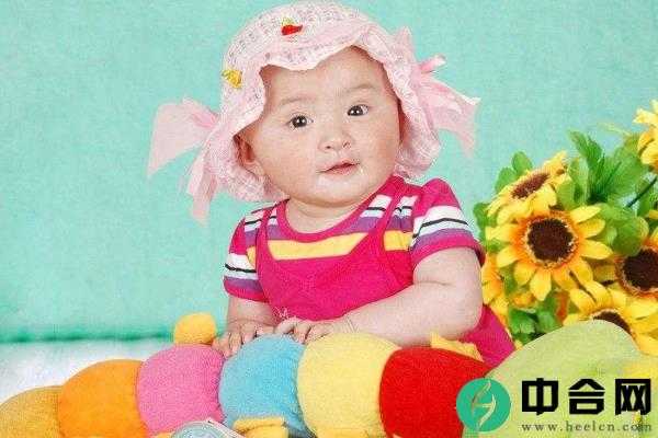 宝宝手凉就是感觉冷了吗？婴幼儿手脚冰冷都是为什么呢？(1)